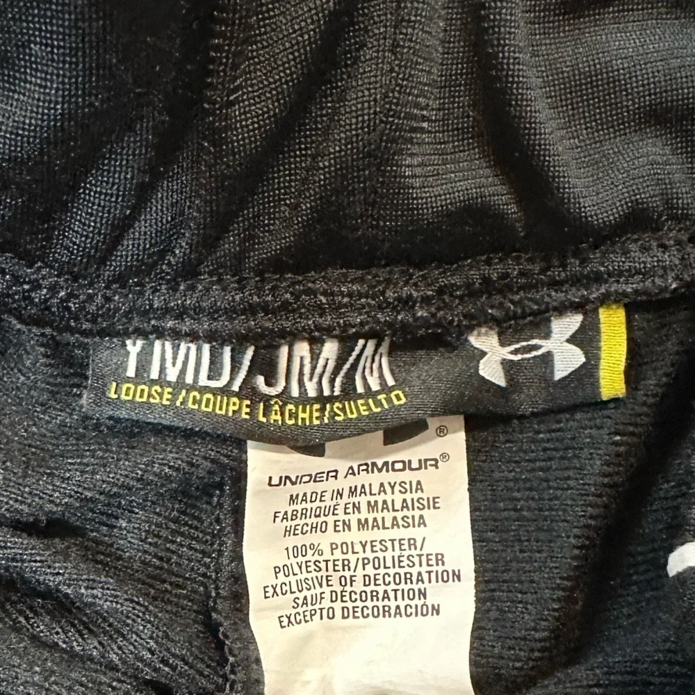 Under Armour Size Youth Medium